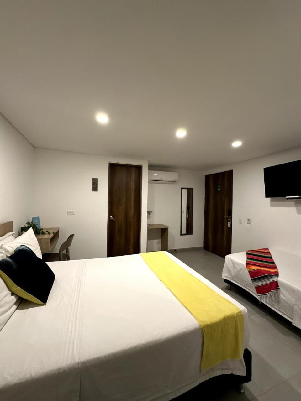 Hotel Zona Verde Медельїн Екстер'єр фото